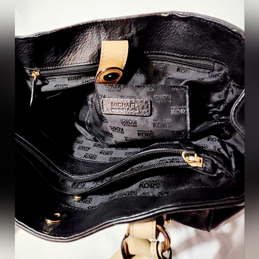 Michael Kors Jet Set Saffiano Shoulder Tote Bag Black - Picture 13 of 14